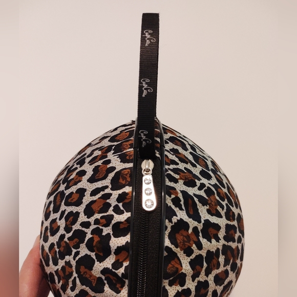 CupCase cheetah print satin sturdy cup saving bra travel bag - Picture 6 of 8
